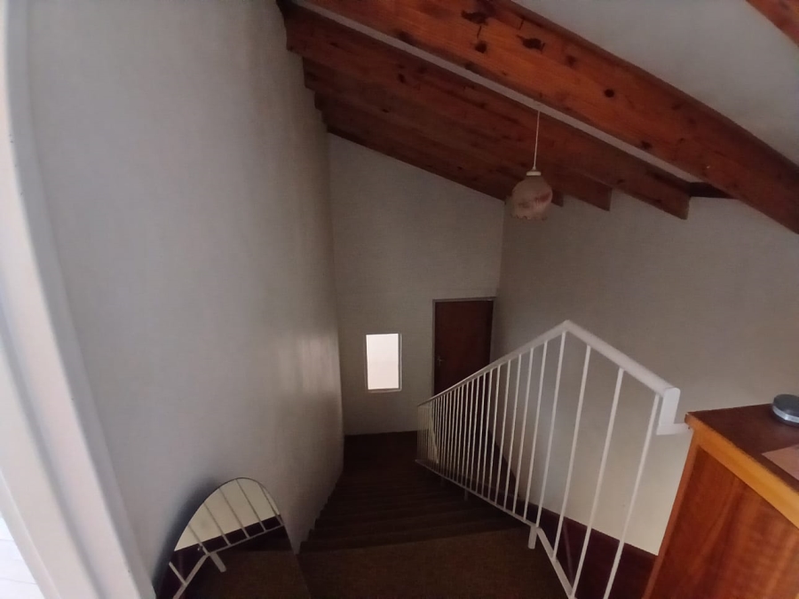 To Let 3 Bedroom Property for Rent in Fleurdal Free State